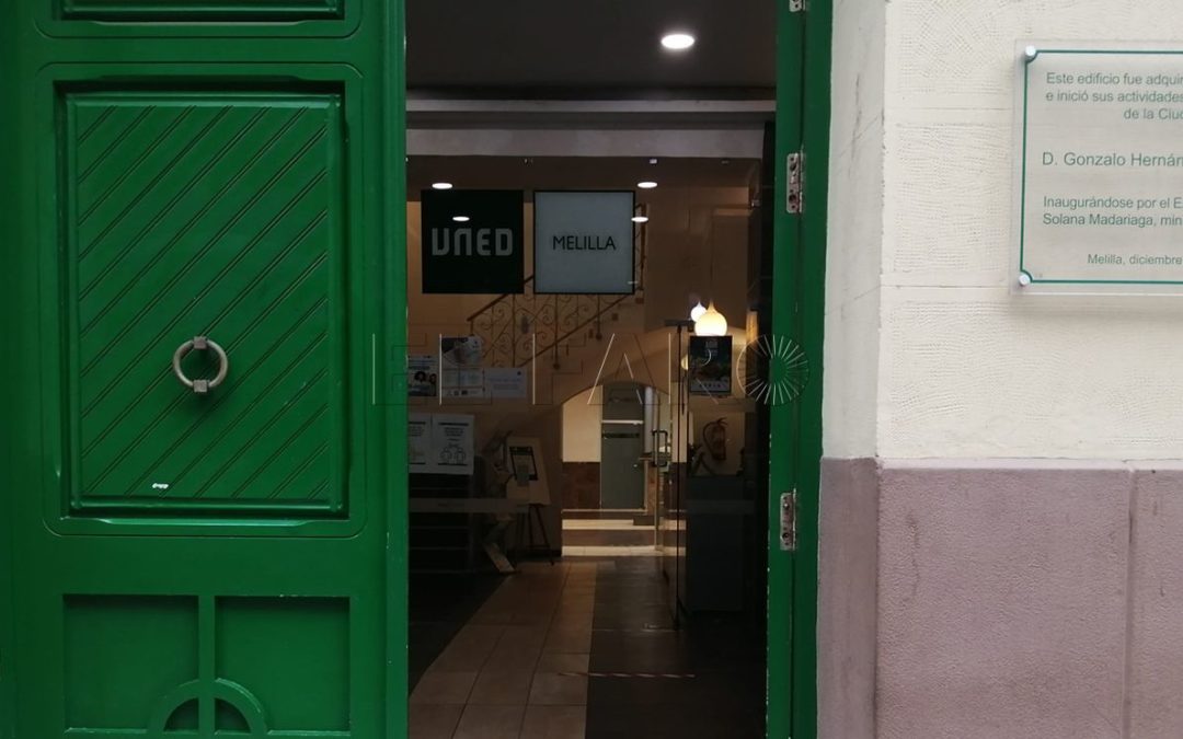 puerta-uned